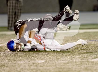 Thumbnail 2 in Los Alamitos vs. Servite photogallery.