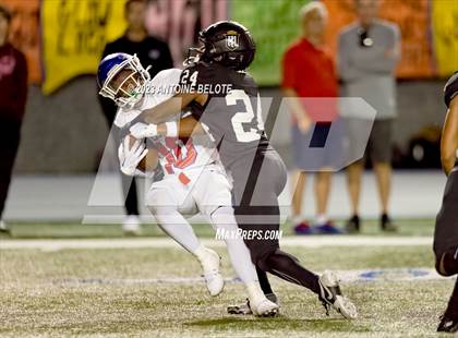 Thumbnail 1 in Los Alamitos vs. Servite photogallery.