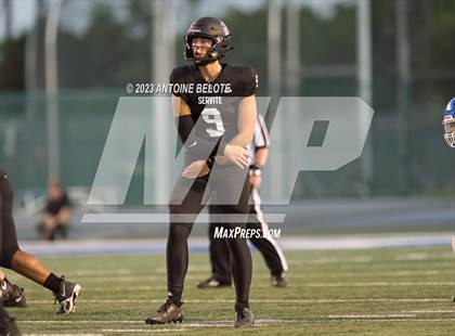 Thumbnail 2 in Los Alamitos vs. Servite photogallery.