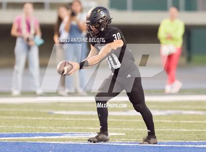 Thumbnail 3 in Los Alamitos vs. Servite photogallery.