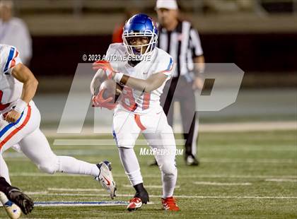Thumbnail 3 in Los Alamitos vs. Servite photogallery.