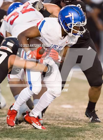 Thumbnail 1 in Los Alamitos vs. Servite photogallery.