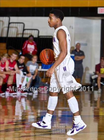 Thumbnail 1 in Marcus vs Warren (McDonald's Texas Invitational) photogallery.