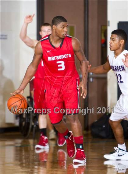 Thumbnail 3 in Marcus vs Warren (McDonald's Texas Invitational) photogallery.