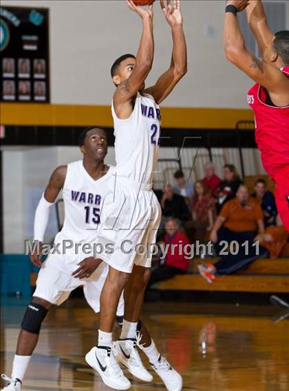 Thumbnail 3 in Marcus vs Warren (McDonald's Texas Invitational) photogallery.