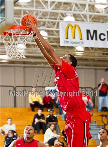 Thumbnail 3 in Marcus vs Warren (McDonald's Texas Invitational) photogallery.