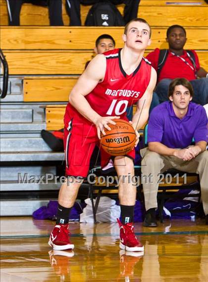 Thumbnail 3 in Marcus vs Warren (McDonald's Texas Invitational) photogallery.
