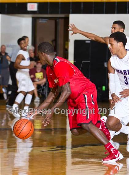 Thumbnail 1 in Marcus vs Warren (McDonald's Texas Invitational) photogallery.