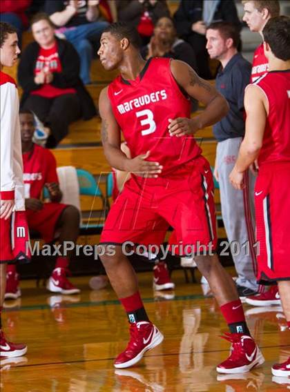 Thumbnail 1 in Marcus vs Warren (McDonald's Texas Invitational) photogallery.