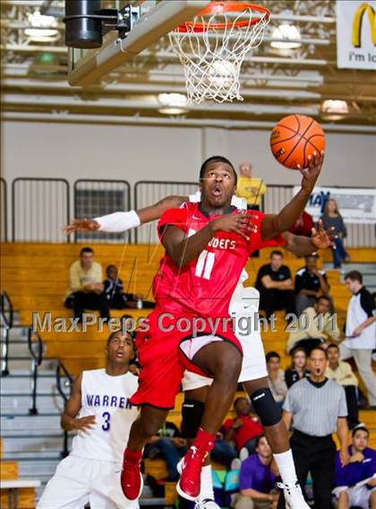 Thumbnail 3 in Marcus vs Warren (McDonald's Texas Invitational) photogallery.