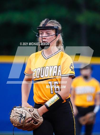 Thumbnail 1 in Sequoyah @ Centennial photogallery.