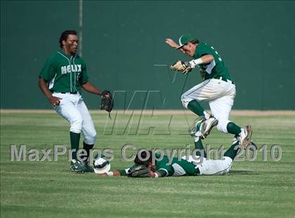 Thumbnail 2 in Grossmont vs Helix (CIF SDS D2 Final) photogallery.