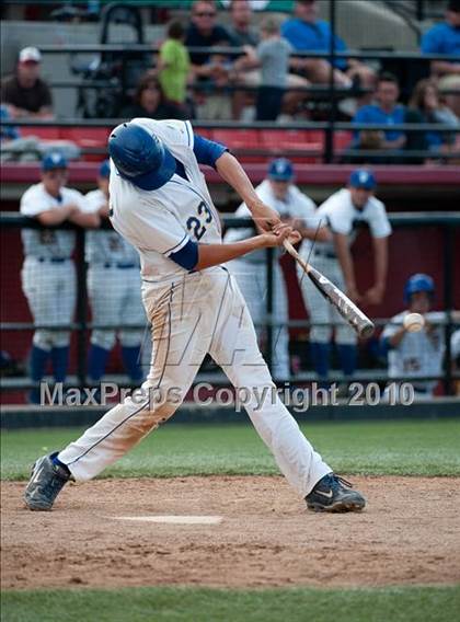 Thumbnail 1 in Grossmont vs Helix (CIF SDS D2 Final) photogallery.