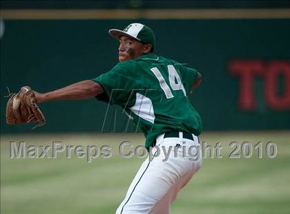 Thumbnail 3 in Grossmont vs Helix (CIF SDS D2 Final) photogallery.