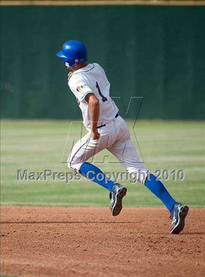 Thumbnail 1 in Grossmont vs Helix (CIF SDS D2 Final) photogallery.