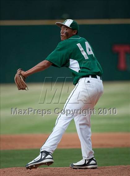 Thumbnail 2 in Grossmont vs Helix (CIF SDS D2 Final) photogallery.