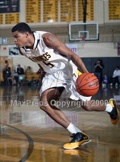 Thumbnail 2 in St. Benedict's Prep vs St. Frances (City of Palms Classic) photogallery.