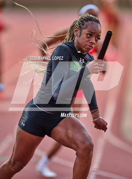 Thumbnail 1 in North Shore Relays (4x200) photogallery.