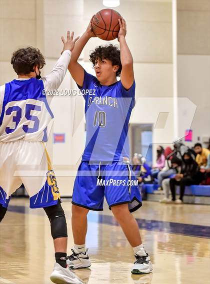 Thumbnail 3 in Diamond Ranch @ Charter Oak photogallery.