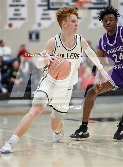 Thumbnail 1 in Muncie Central @ Nobesville photogallery.