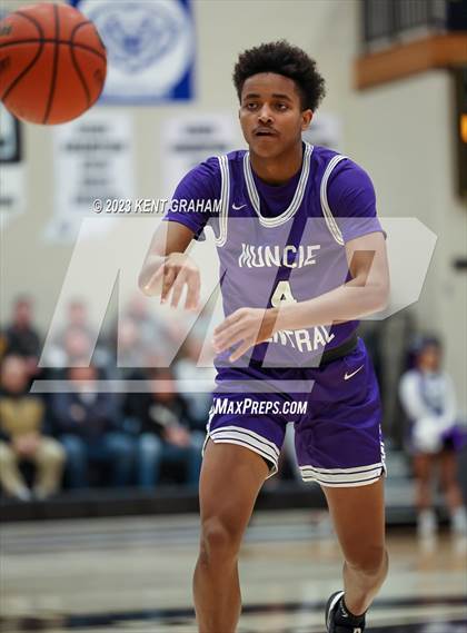 Thumbnail 2 in Muncie Central @ Nobesville photogallery.