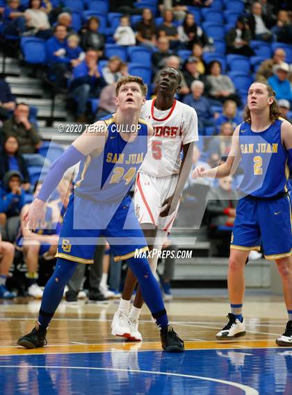 Thumbnail 1 in San Juan vs. Judge Memorial (UHSAA 3A Quarterfinal) photogallery.