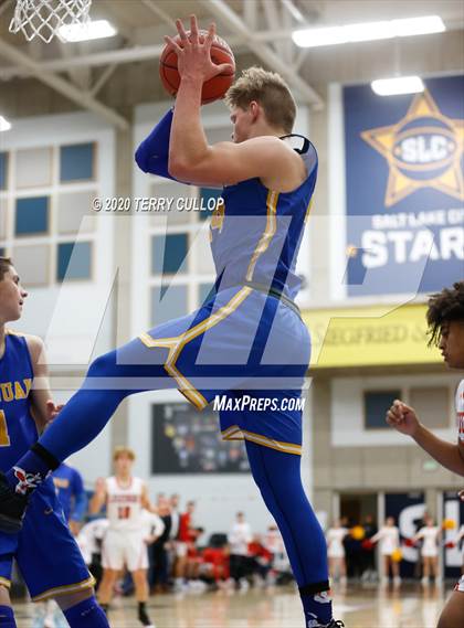 Thumbnail 1 in San Juan vs. Judge Memorial (UHSAA 3A Quarterfinal) photogallery.