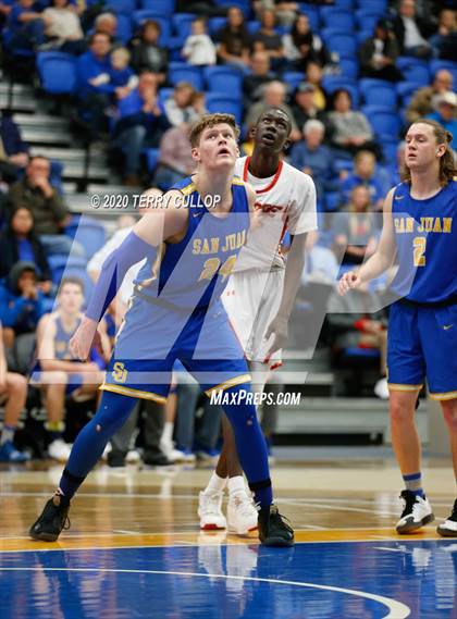 Thumbnail 3 in San Juan vs. Judge Memorial (UHSAA 3A Quarterfinal) photogallery.