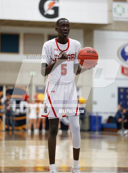 Thumbnail 2 in San Juan vs. Judge Memorial (UHSAA 3A Quarterfinal) photogallery.