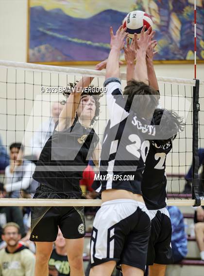 Thumbnail 2 in Rock Canyon vs. Pueblo South photogallery.
