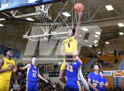 Thumbnail 2 in Oak Hill Academy vs Barlow (Les Schwab Invitational) photogallery.