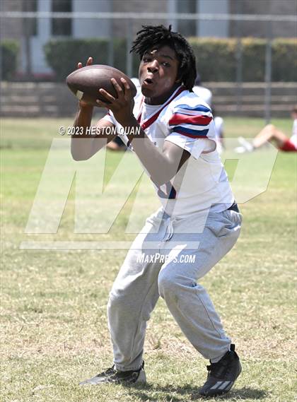Thumbnail 2 in Buena Park vs. Glenn (Ocean View Seahawk Classic) photogallery.