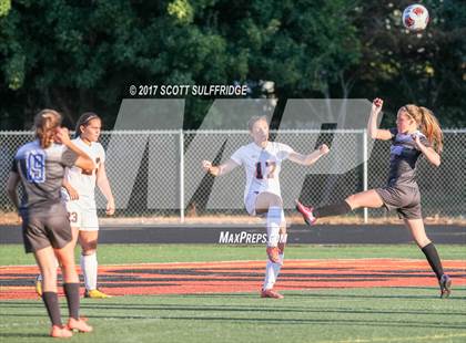 Thumbnail 3 in South Medford @ Roseburg photogallery.