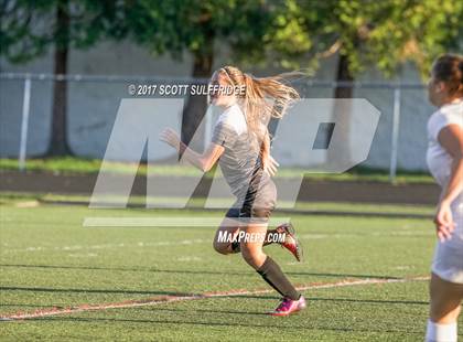 Thumbnail 2 in South Medford @ Roseburg photogallery.