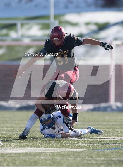 Thumbnail 2 in Ponderosa vs. Broomfield (CHSAA 4A Quarter-Final) photogallery.