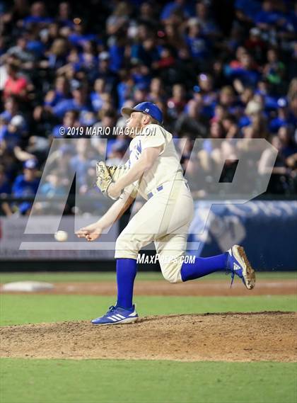 Thumbnail 2 in Pioneer vs Georgetown (UIL 5A Semifinal) photogallery.