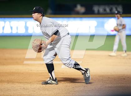 Thumbnail 1 in Pioneer vs Georgetown (UIL 5A Semifinal) photogallery.