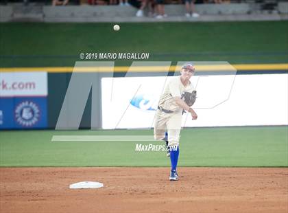 Thumbnail 2 in Pioneer vs Georgetown (UIL 5A Semifinal) photogallery.