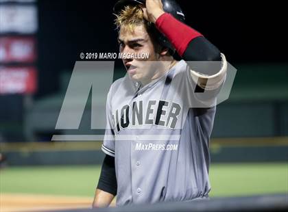 Thumbnail 2 in Pioneer vs Georgetown (UIL 5A Semifinal) photogallery.