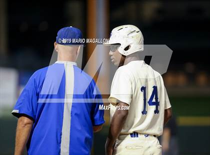 Thumbnail 3 in Pioneer vs Georgetown (UIL 5A Semifinal) photogallery.