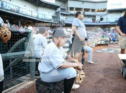 Thumbnail 2 in Pioneer vs Georgetown (UIL 5A Semifinal) photogallery.