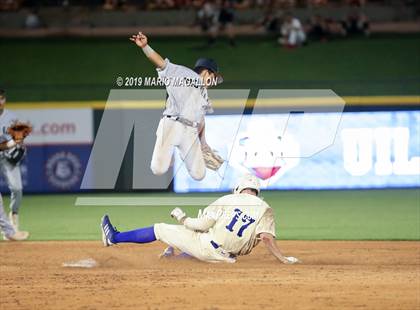 Thumbnail 2 in Pioneer vs Georgetown (UIL 5A Semifinal) photogallery.