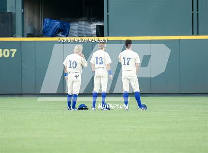 Thumbnail 1 in Pioneer vs Georgetown (UIL 5A Semifinal) photogallery.