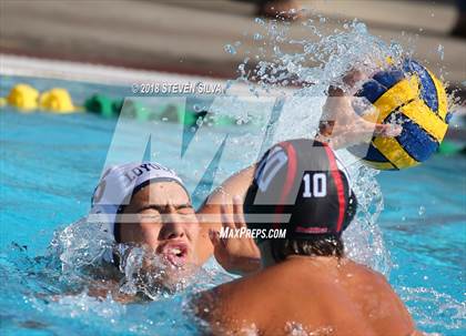 Thumbnail 1 in Harvard-Westlake vs. Loyola (CIF SoCal Regional D1 Semifinal) photogallery.