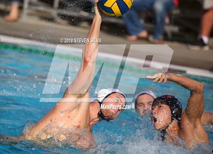Thumbnail 3 in Harvard-Westlake vs. Loyola (CIF SoCal Regional D1 Semifinal) photogallery.