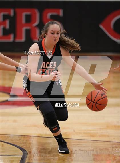 Thumbnail 2 in Amanda-Clearcreek vs. Circleville photogallery.