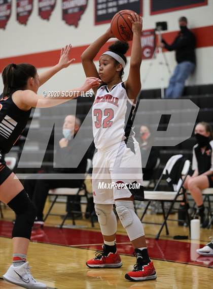 Thumbnail 2 in Amanda-Clearcreek vs. Circleville photogallery.
