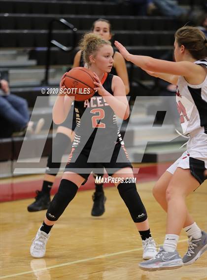 Thumbnail 3 in Amanda-Clearcreek vs. Circleville photogallery.