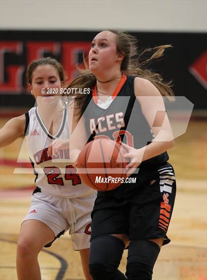 Thumbnail 3 in Amanda-Clearcreek vs. Circleville photogallery.