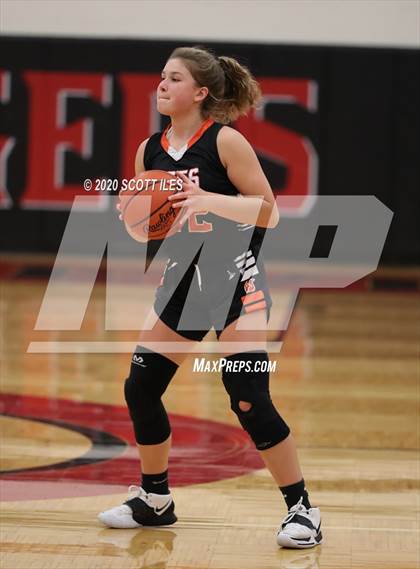 Thumbnail 1 in Amanda-Clearcreek vs. Circleville photogallery.